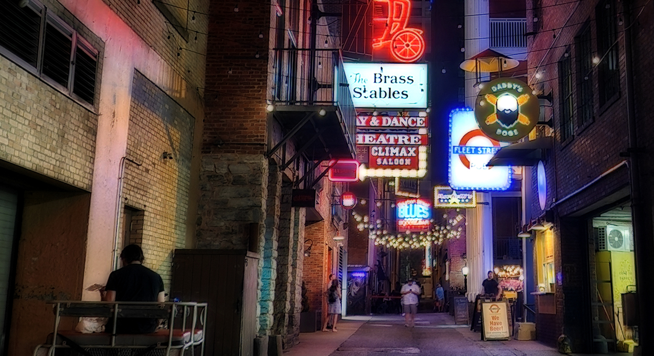 Printers Alley in downtown Nashville